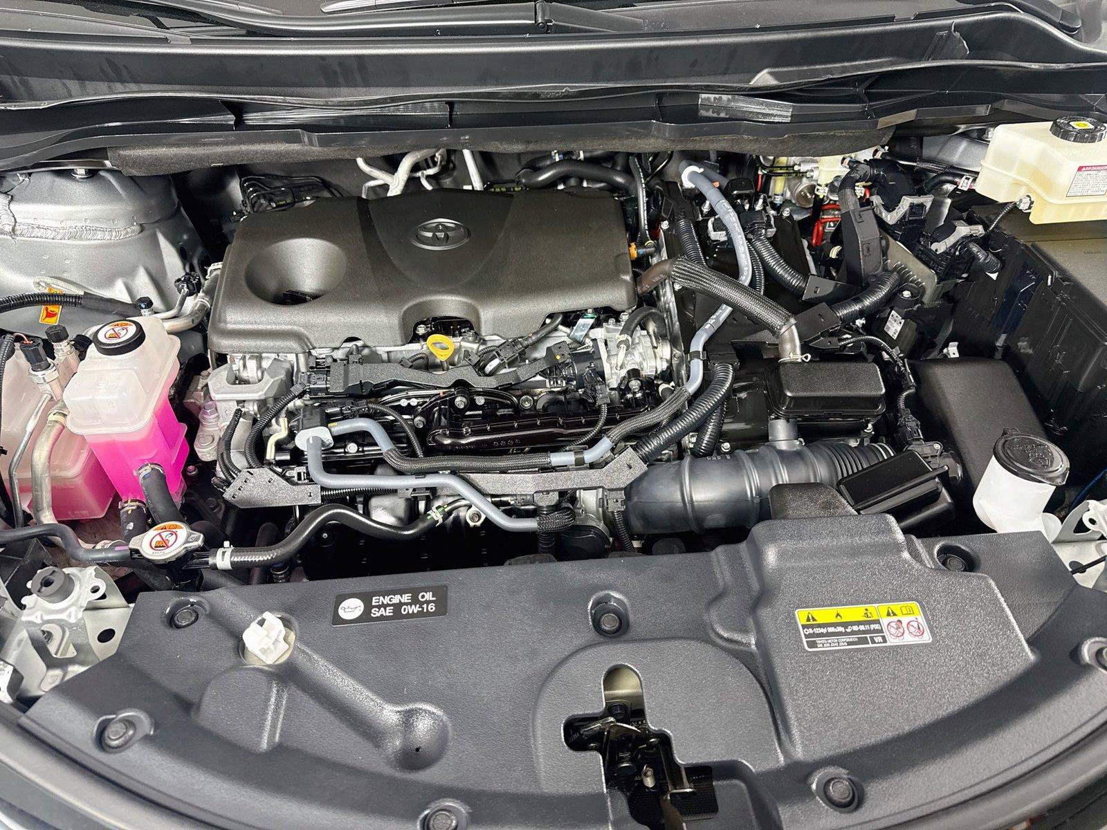 Certified 2025 Toyota Sienna Platinum FWD image 43