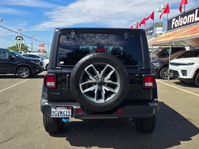 Used 2024 Jeep Wrangler Unlimited AWD/4WD image 5