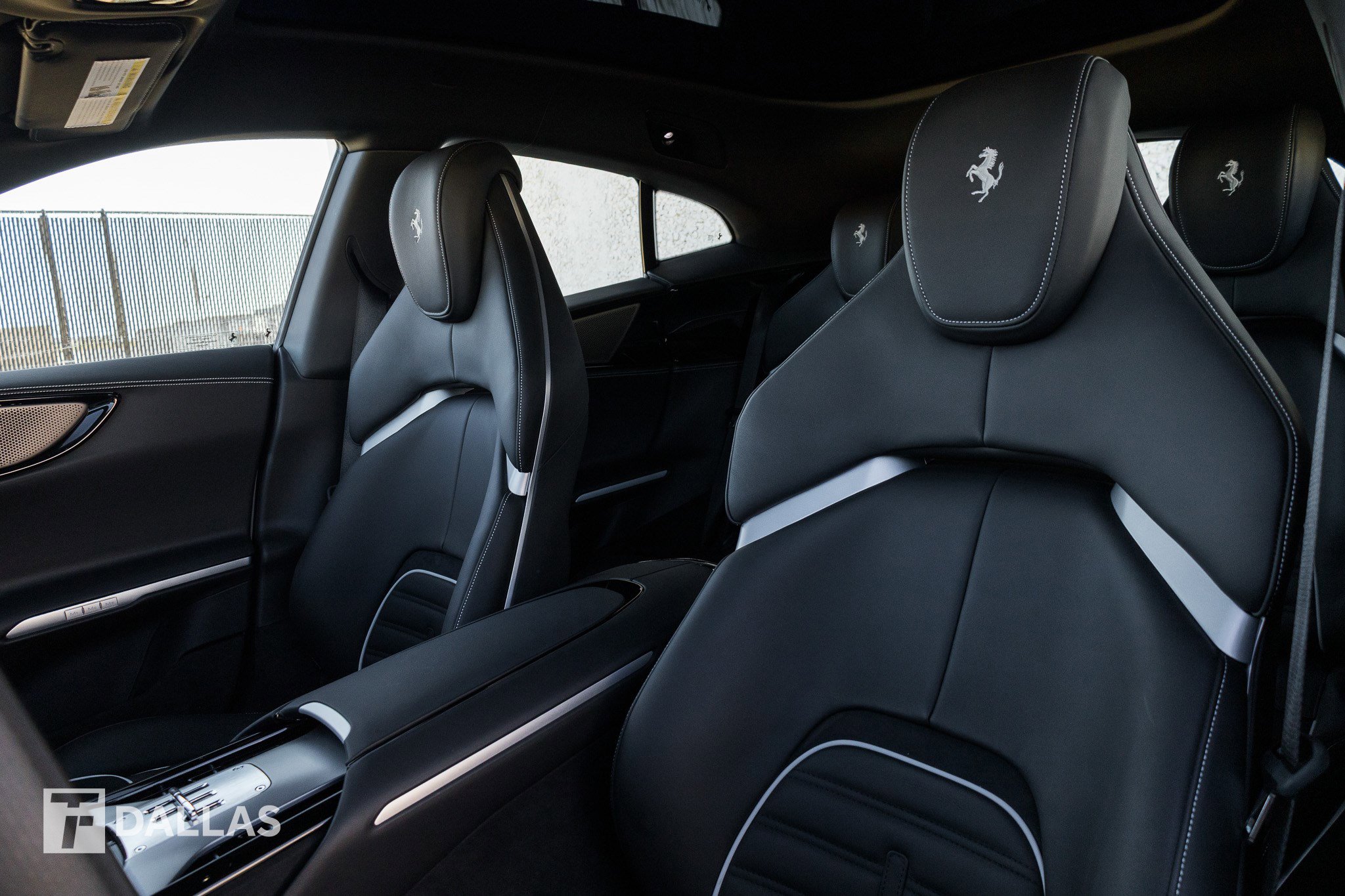 Used 2024 Ferrari Purosangue image 27