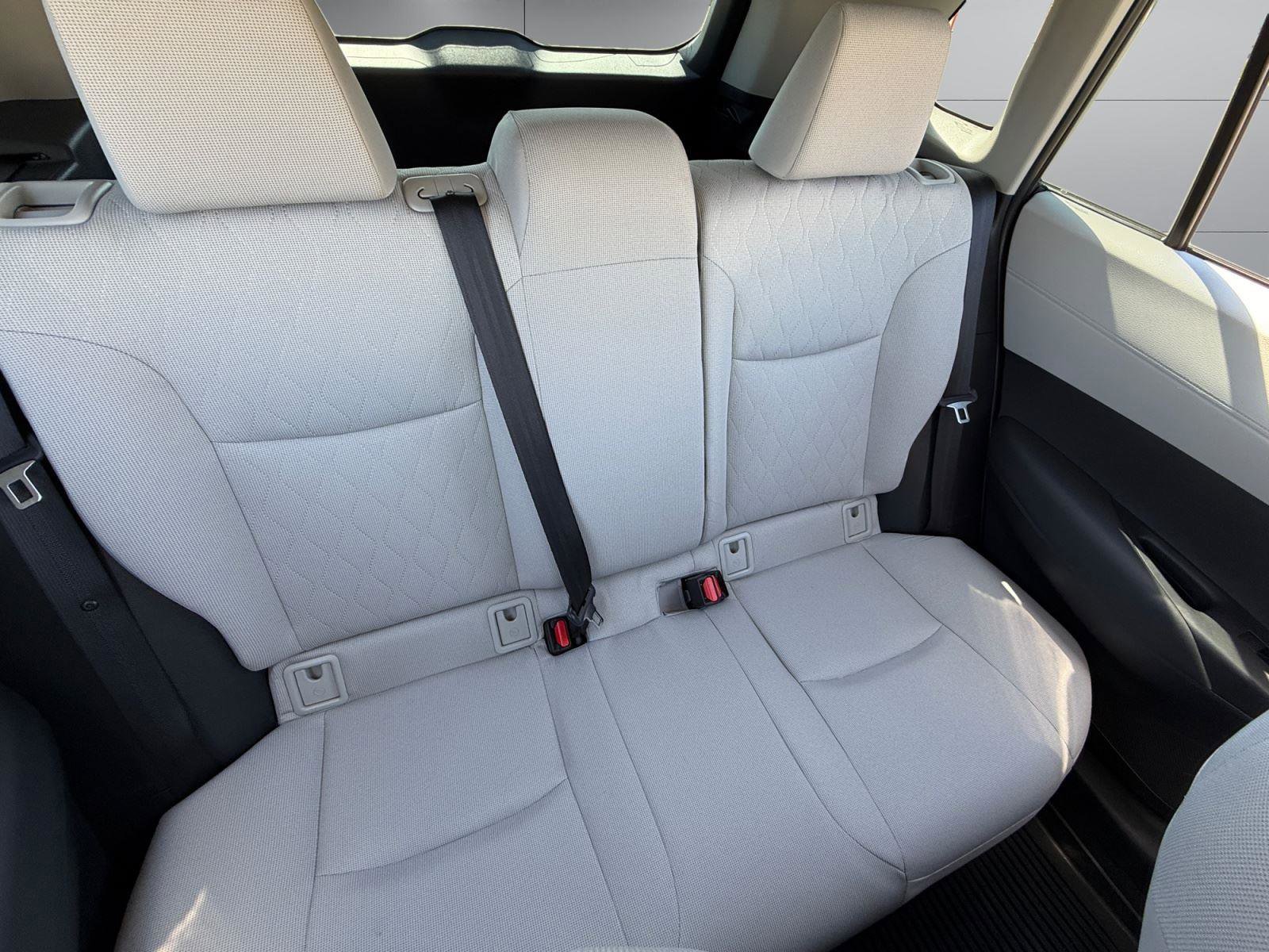 Used 2024 Toyota Corolla Cross L image 19