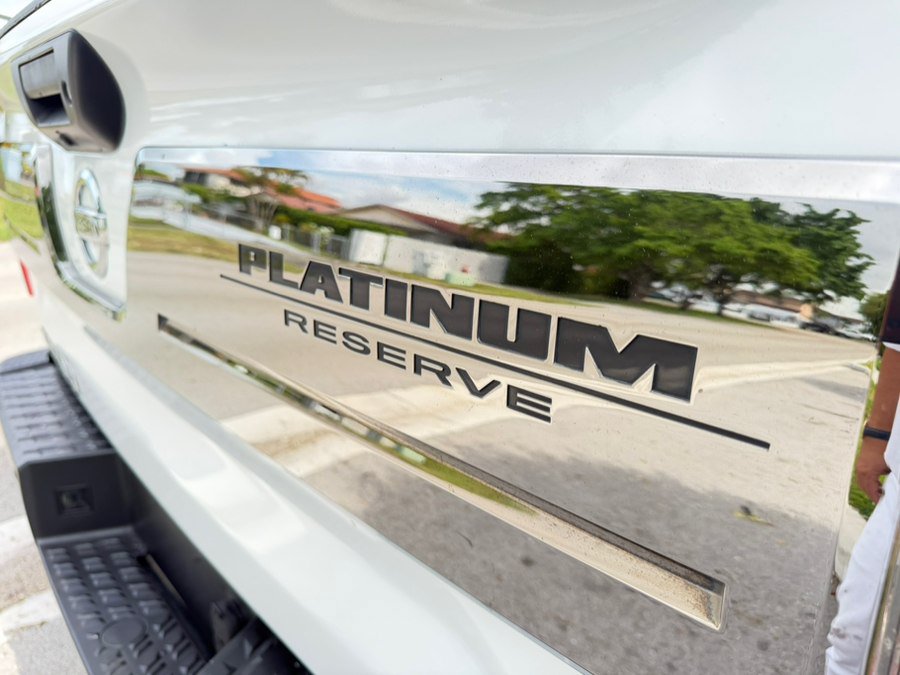 Used 2017 Nissan Titan Platinum Reserve RWD image 28