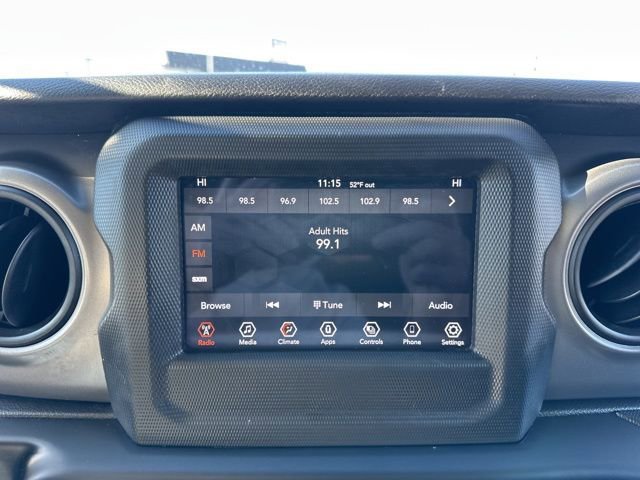 Used 2023 Jeep Wrangler Sport S image 17