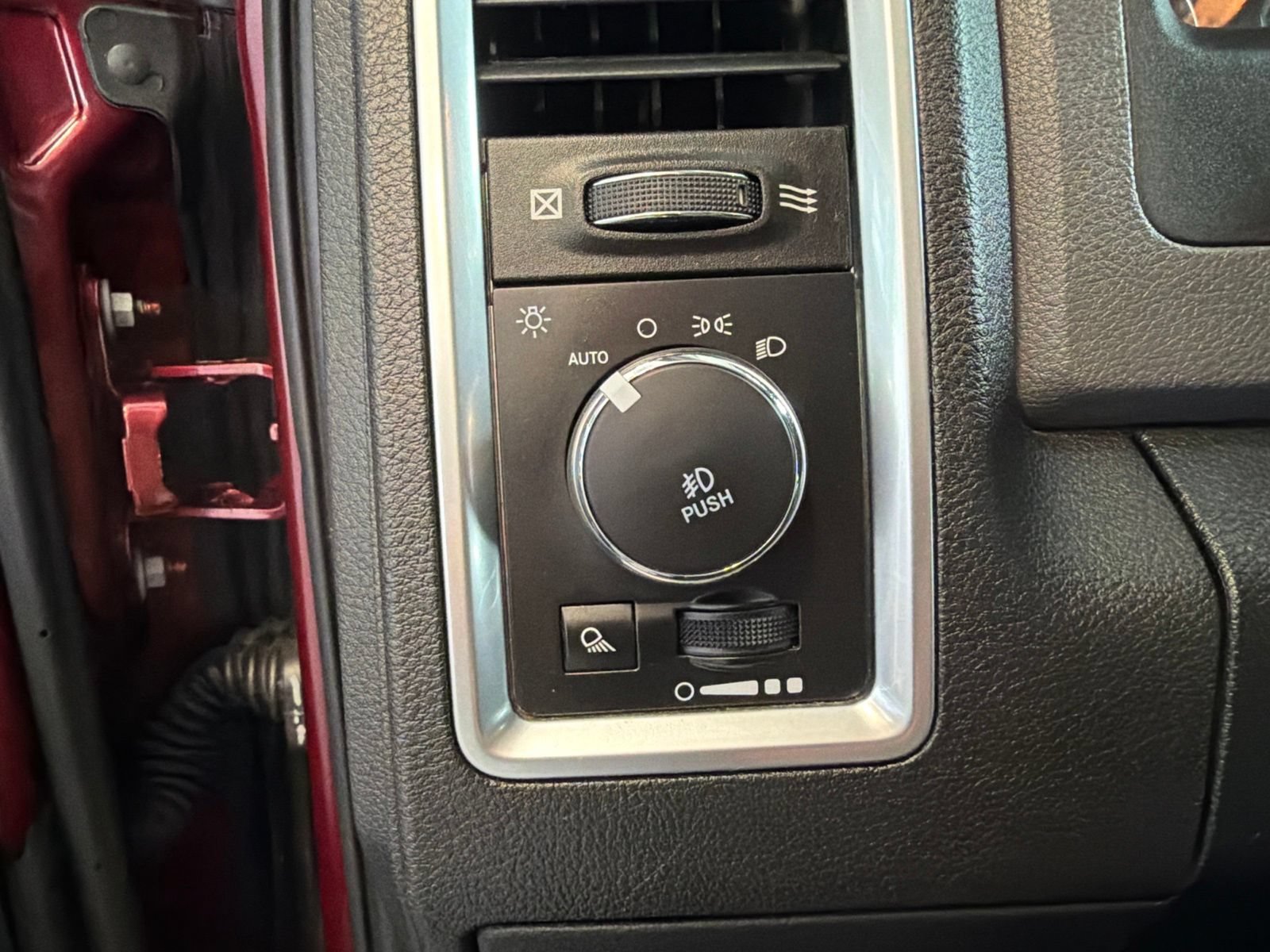 Used 2017 RAM 1500 Outdoorsman AWD/4WD image 16