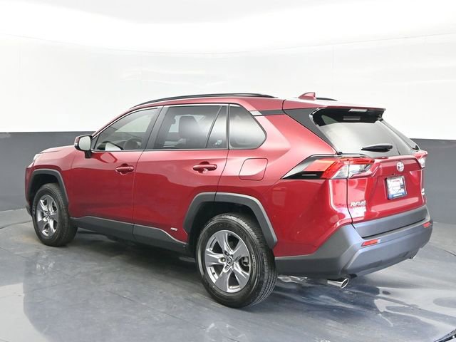 Used 2025 Toyota RAV4 XLE w/ Convenience Package image 3