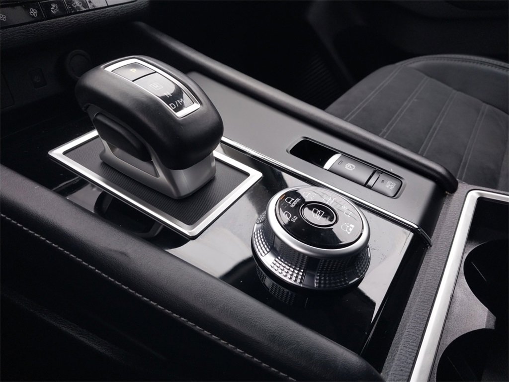 Used 2024 Mitsubishi Outlander SE image 19