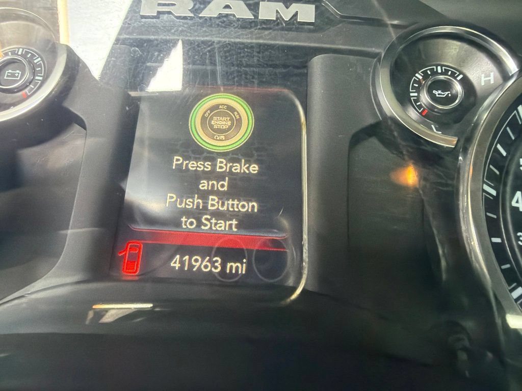Used 2021 RAM 1500 Big Horn AWD/4WD image 2