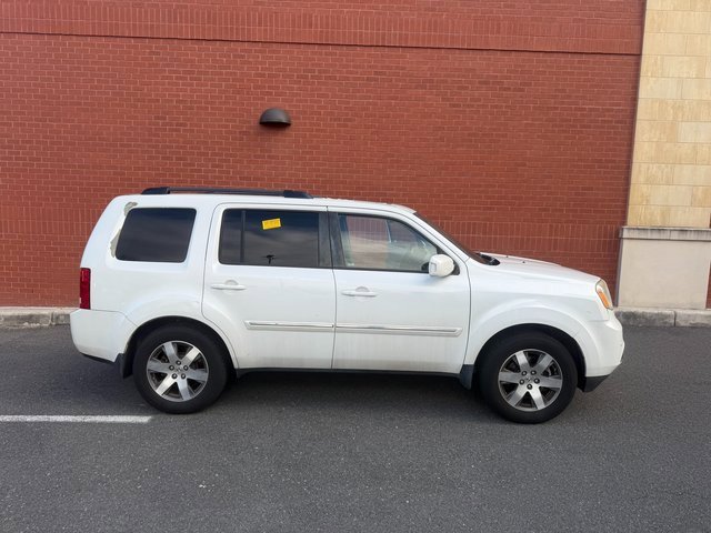 Used 2014 Honda Pilot Touring image 2