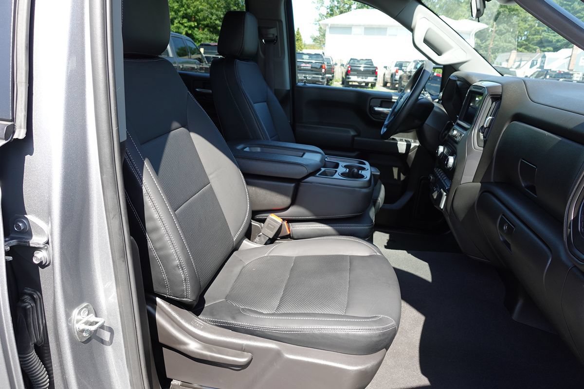 Used 2024 Chevrolet Silverado 1500 Custom AWD/4WD image 32