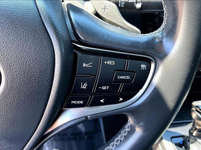 Used 2020 Lexus ES 300h w/ Premium Package image 21