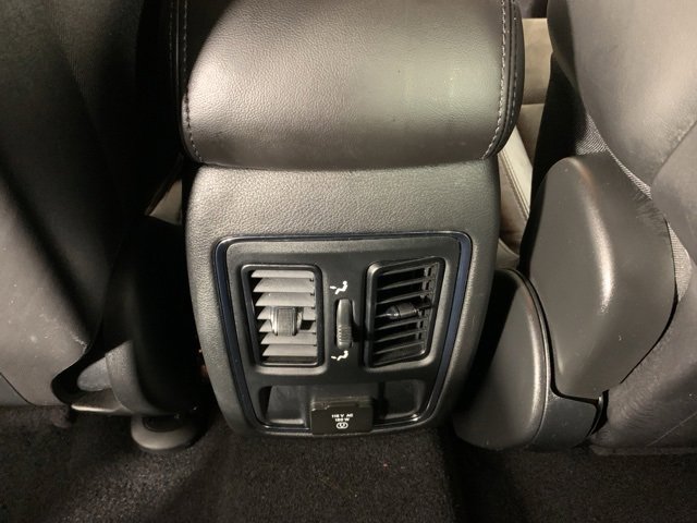 Used 2021 Jeep Grand Cherokee Laredo X image 31