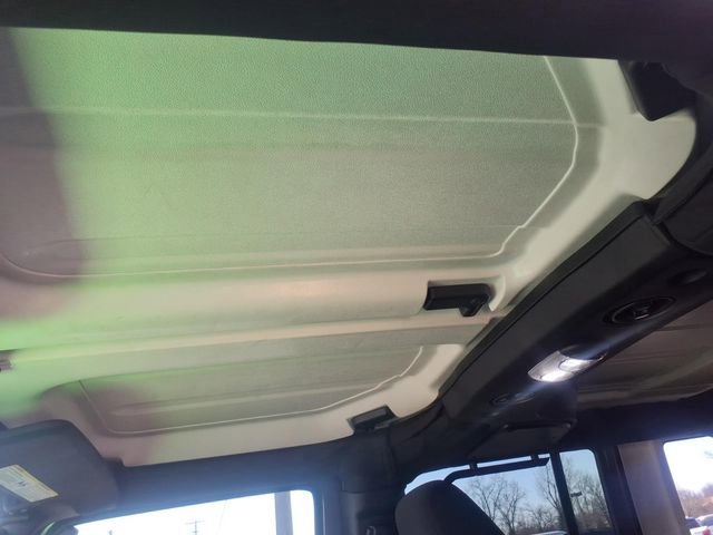 Used 2016 Jeep Wrangler Unlimited Sport image 14