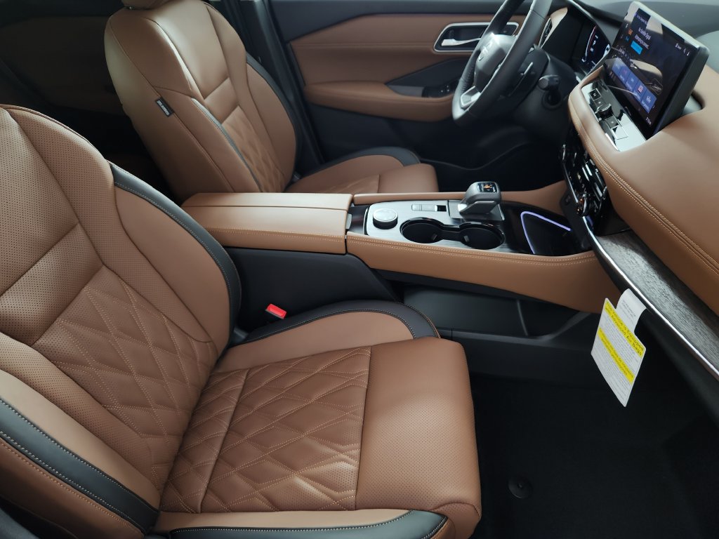 New 2026 Nissan Rogue Platinum AWD/4WD image 15