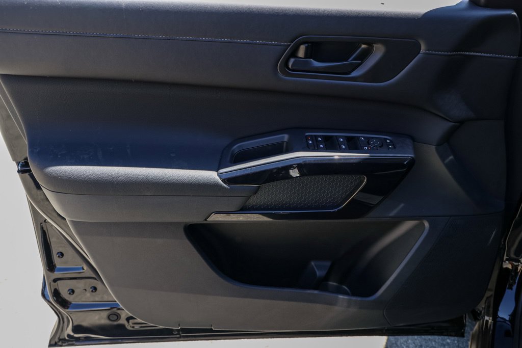 New 2026 Nissan Pathfinder SV FWD image 24
