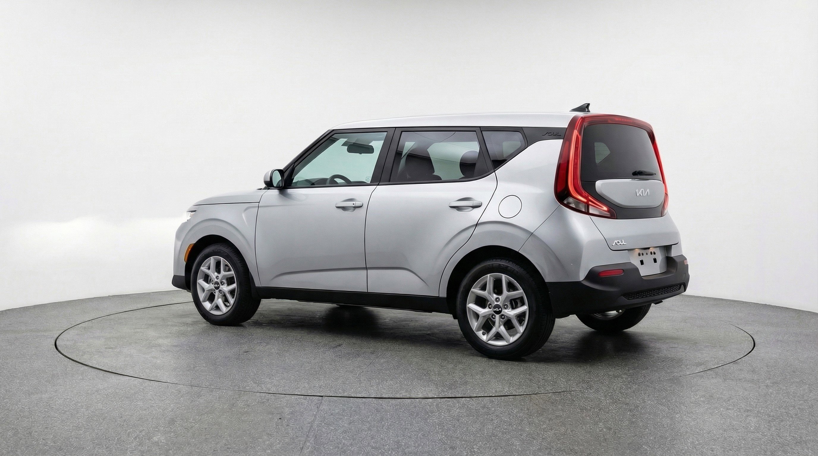 Used 2025 Kia Soul LX w/ LX Technology Package image 6