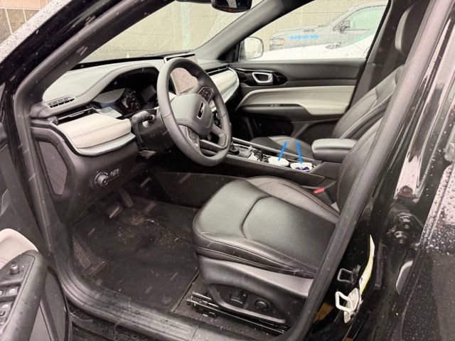 Used 2024 Jeep Compass Limited AWD/4WD image 7