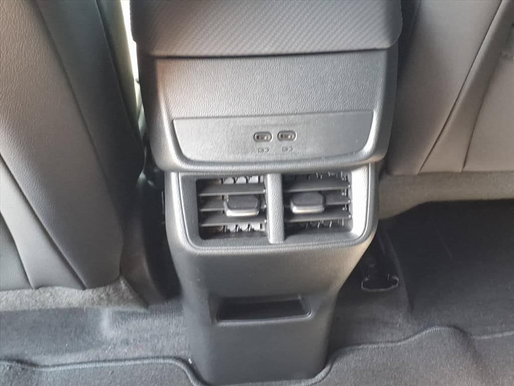 New 2027 Chevrolet Equinox LT w/ Convenience Package II FWD image 18