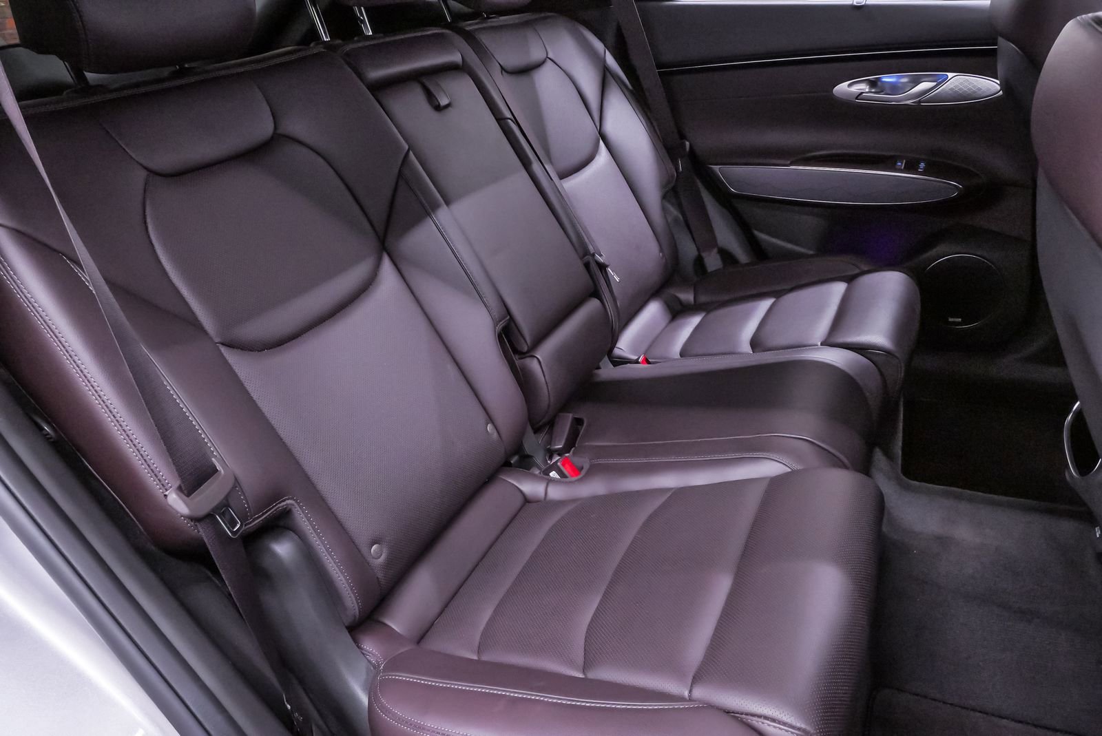 Certified 2023 Genesis GV70 2.5T Advanced w/ Advanced Package image 12