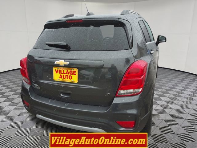 Used 2017 Chevrolet Trax LT w/ LT Convenience Package image 13