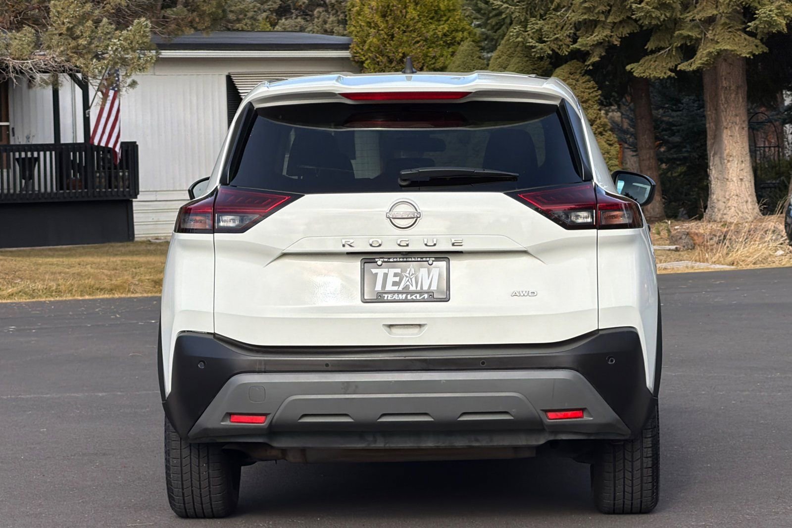 Used 2023 Nissan Rogue S image 5