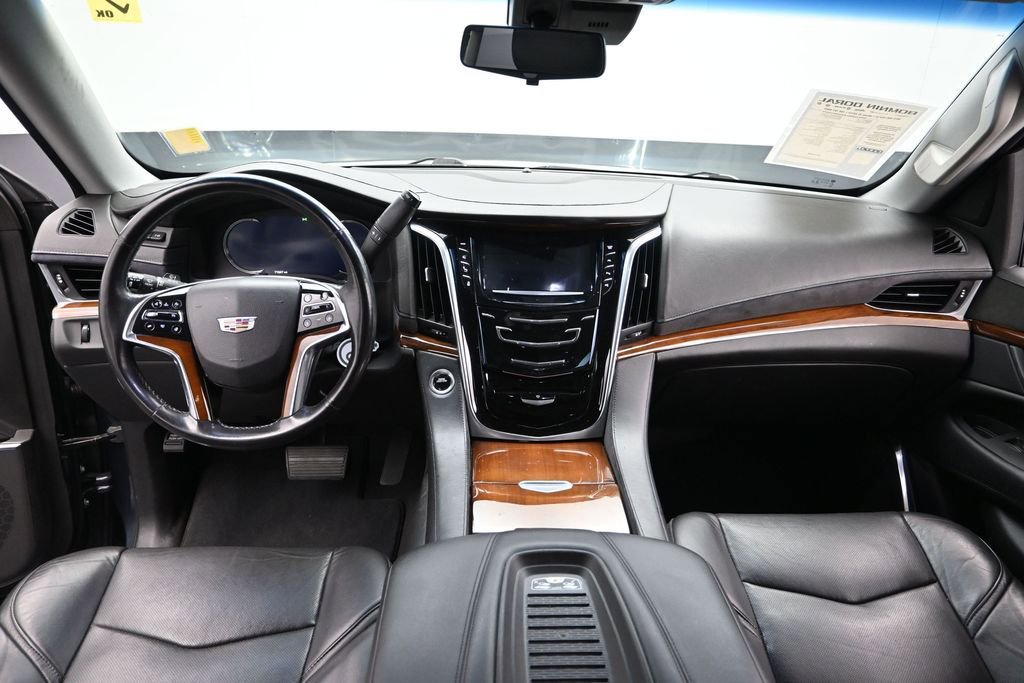 Used 2019 Cadillac Escalade Luxury RWD image 20