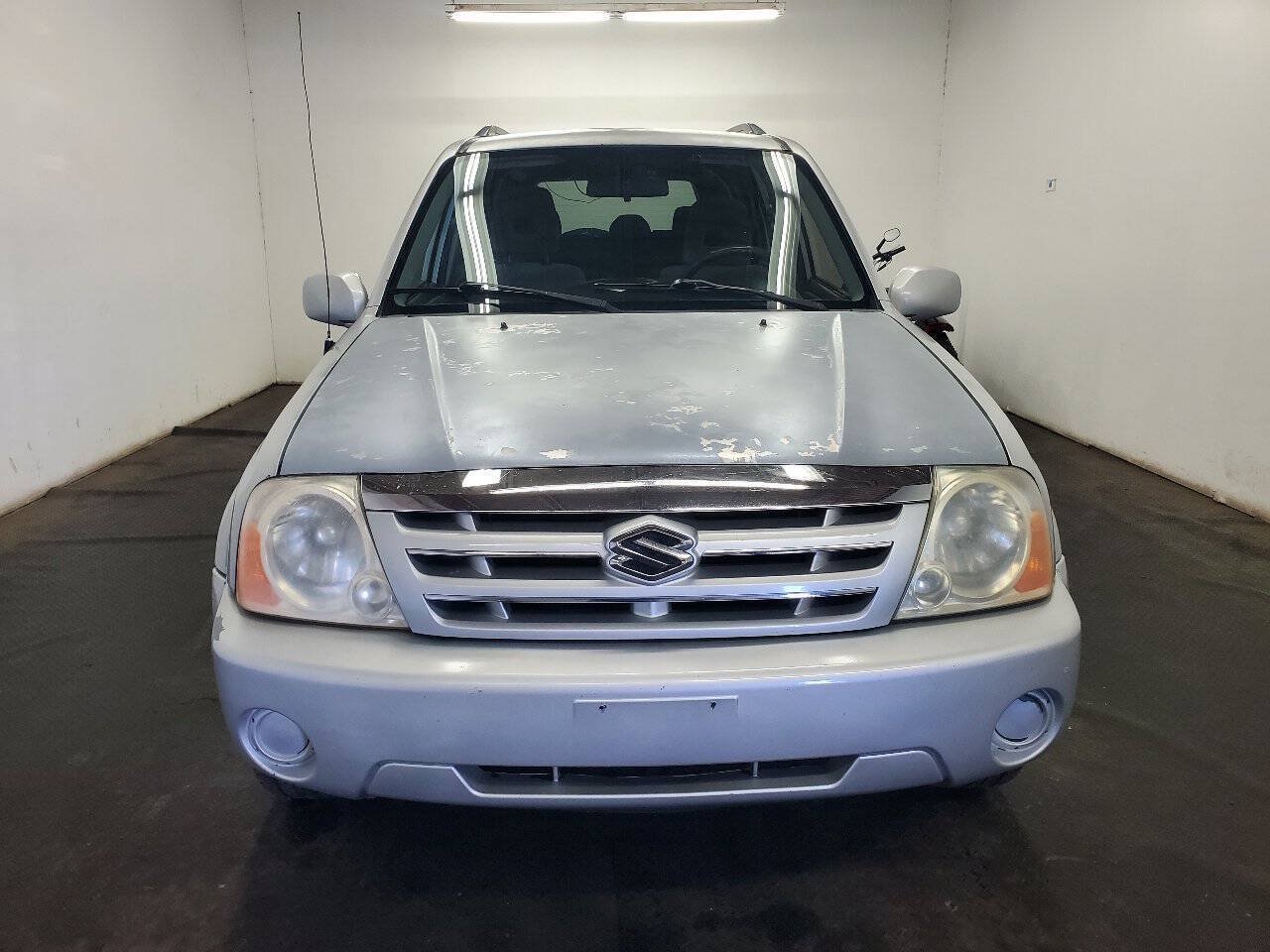 Used 2005 Suzuki XL7 4WD image 2