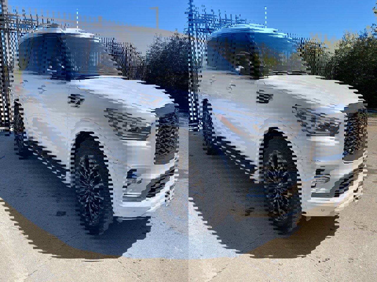 Used 2024 INFINITI QX80 Sensory