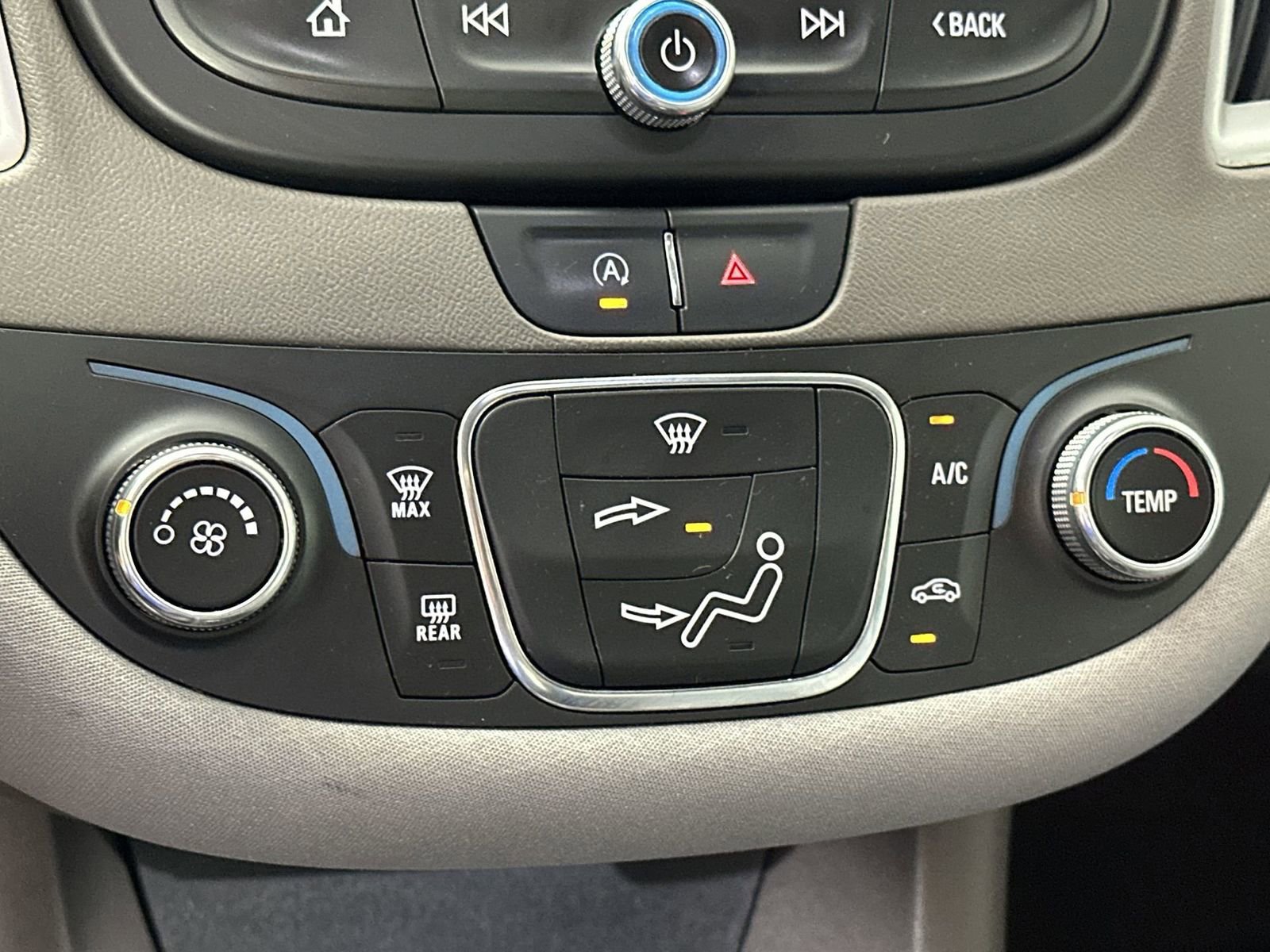 Used 2021 Chevrolet Malibu LS image 23