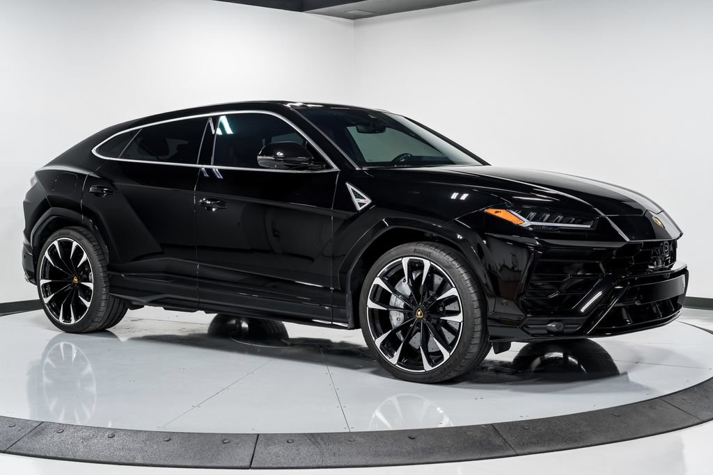 Used 2022 Lamborghini Urus AWD/4WD image 45