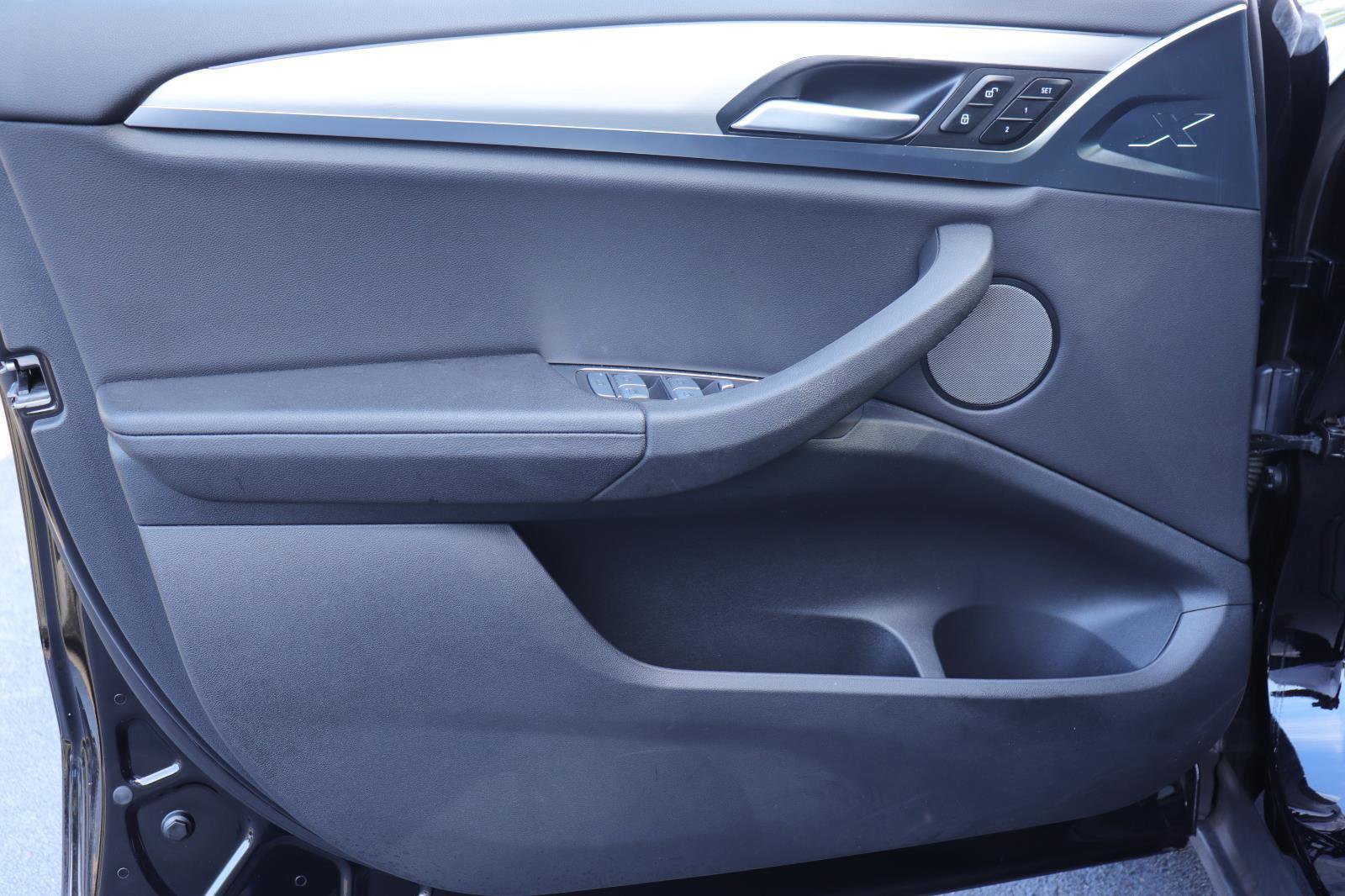 Used 2024 BMW X3 sDrive30i w/ Premium Package w/ZPA image 11