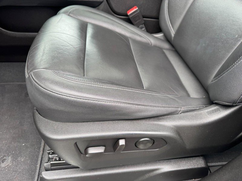 Used 2021 Chevrolet Tahoe Z71 w/ Luxury Package image 17