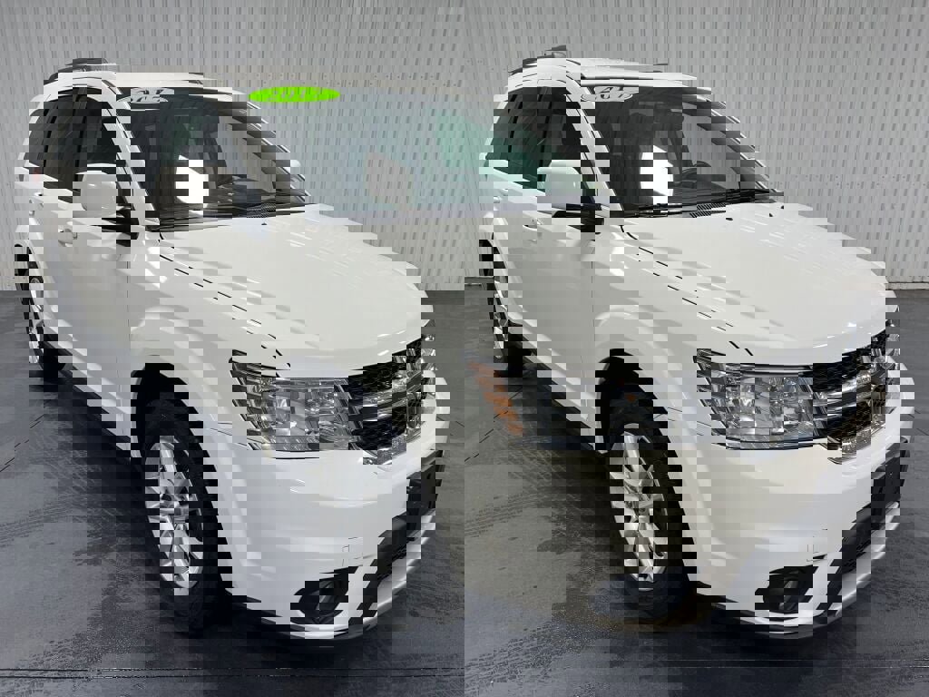 Used 2017 Dodge Journey SXT w/ Comfort/Convenience Group image 14