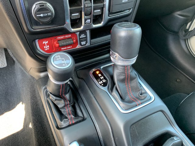 Used 2022 Jeep Gladiator Rubicon AWD/4WD image 23