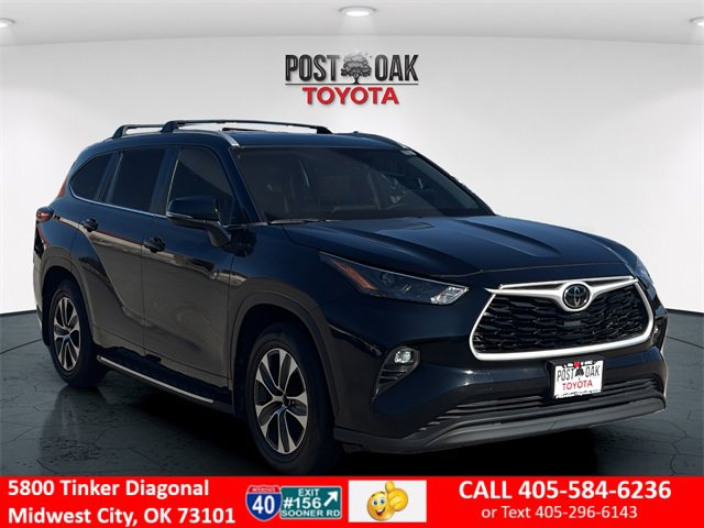 Used 2023 Toyota Highlander XLE image 1