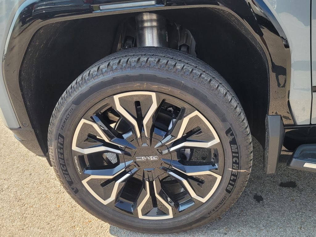 New 2024 GMC Sierra EV Denali AWD/4WD image 3