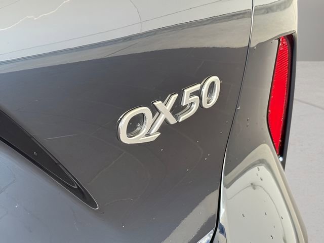 Used 2024 INFINITI QX50 Luxe image 10