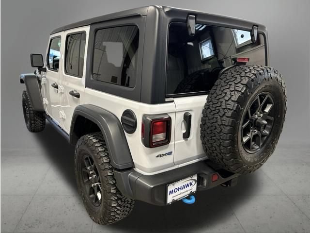 Used 2024 Jeep Wrangler Unlimited AWD/4WD image 3