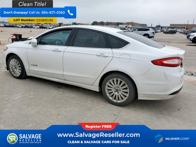 Used 2015 Ford Fusion SE FWD image 3