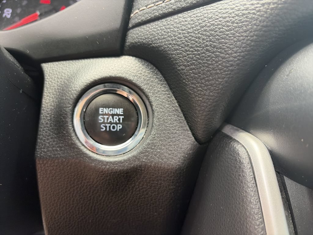 Used 2022 Toyota RAV4 XLE Premium FWD image 27