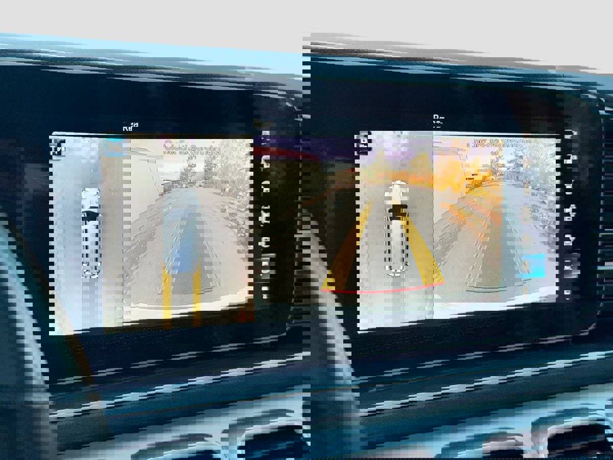 Used 2023 Mercedes-Benz GLS 450 4MATIC image 14