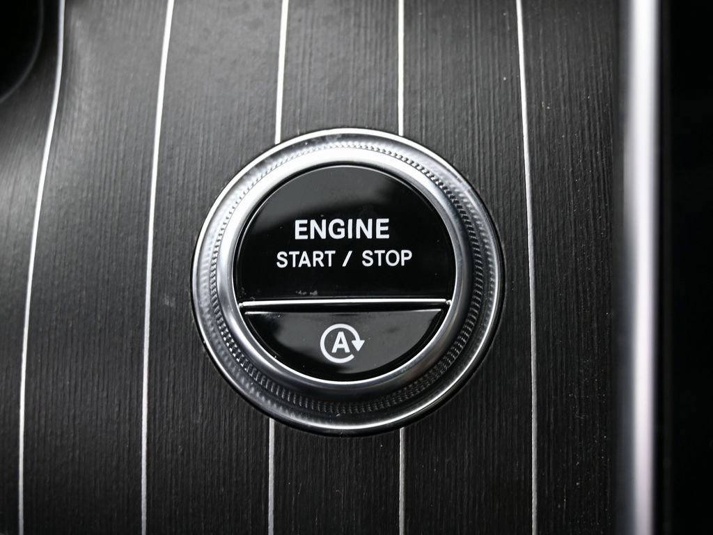 Used 2024 Mercedes-Benz C 300 4MATIC Sedan image 24