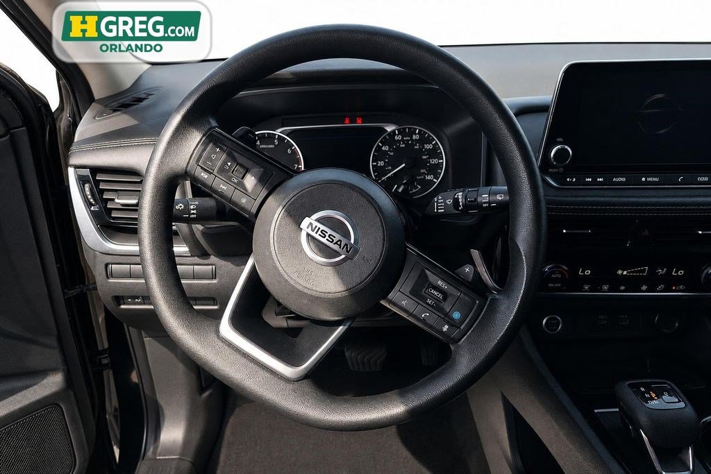 Used 2021 Nissan Rogue SV FWD image 11