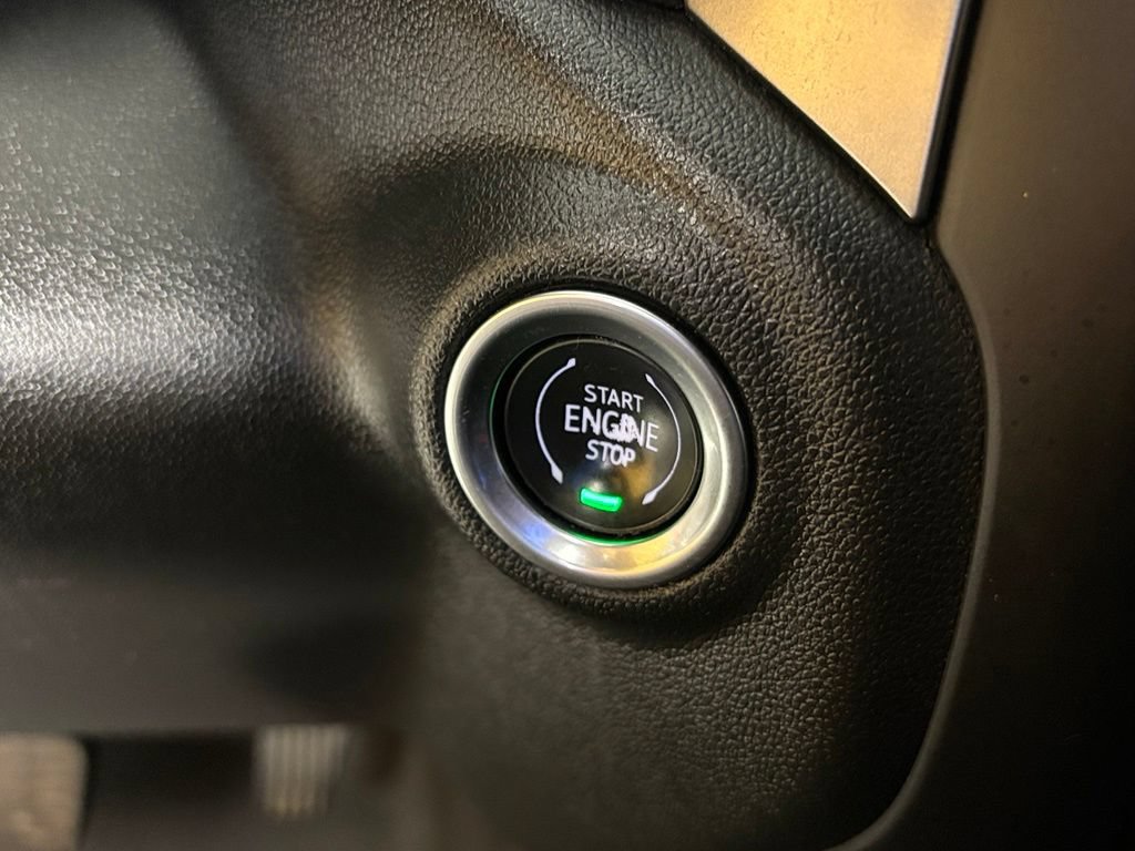 Certified 2021 Chevrolet Silverado 1500 LT RWD image 27