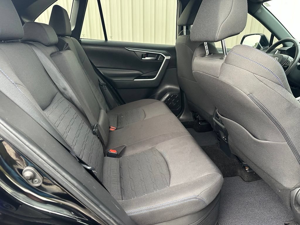 Used 2023 Toyota RAV4 SE AWD/4WD image 25