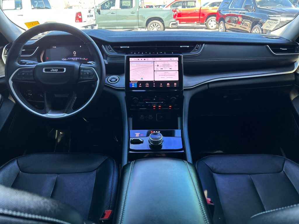 Used 2023 Jeep Grand Cherokee Limited w/ Trailer Tow Prep Group (B) image 6