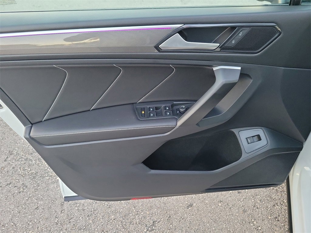 Certified 2024 Volkswagen Tiguan SE R-Line image 16
