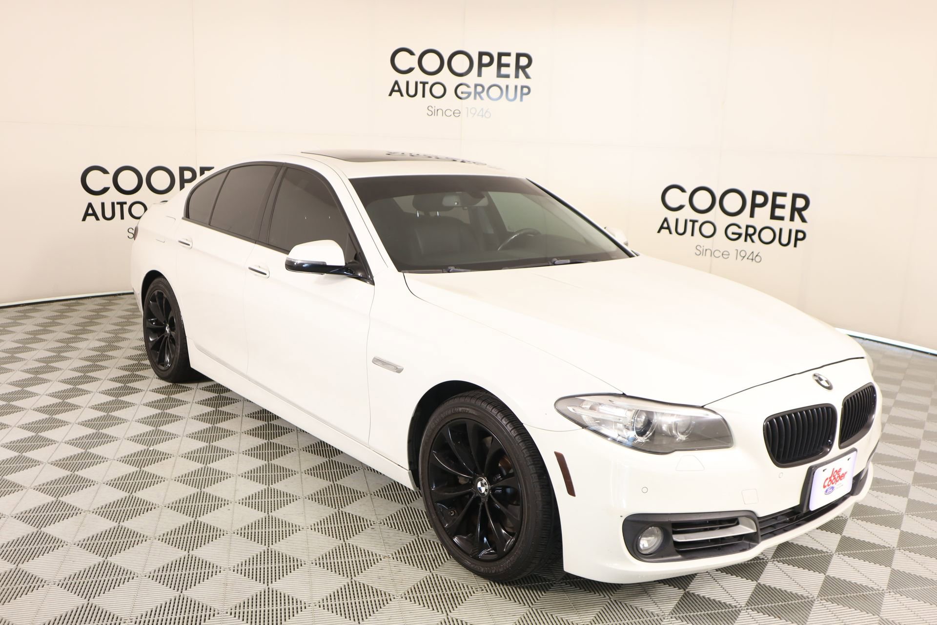 Used 2015 BMW 528i Sedan image 1