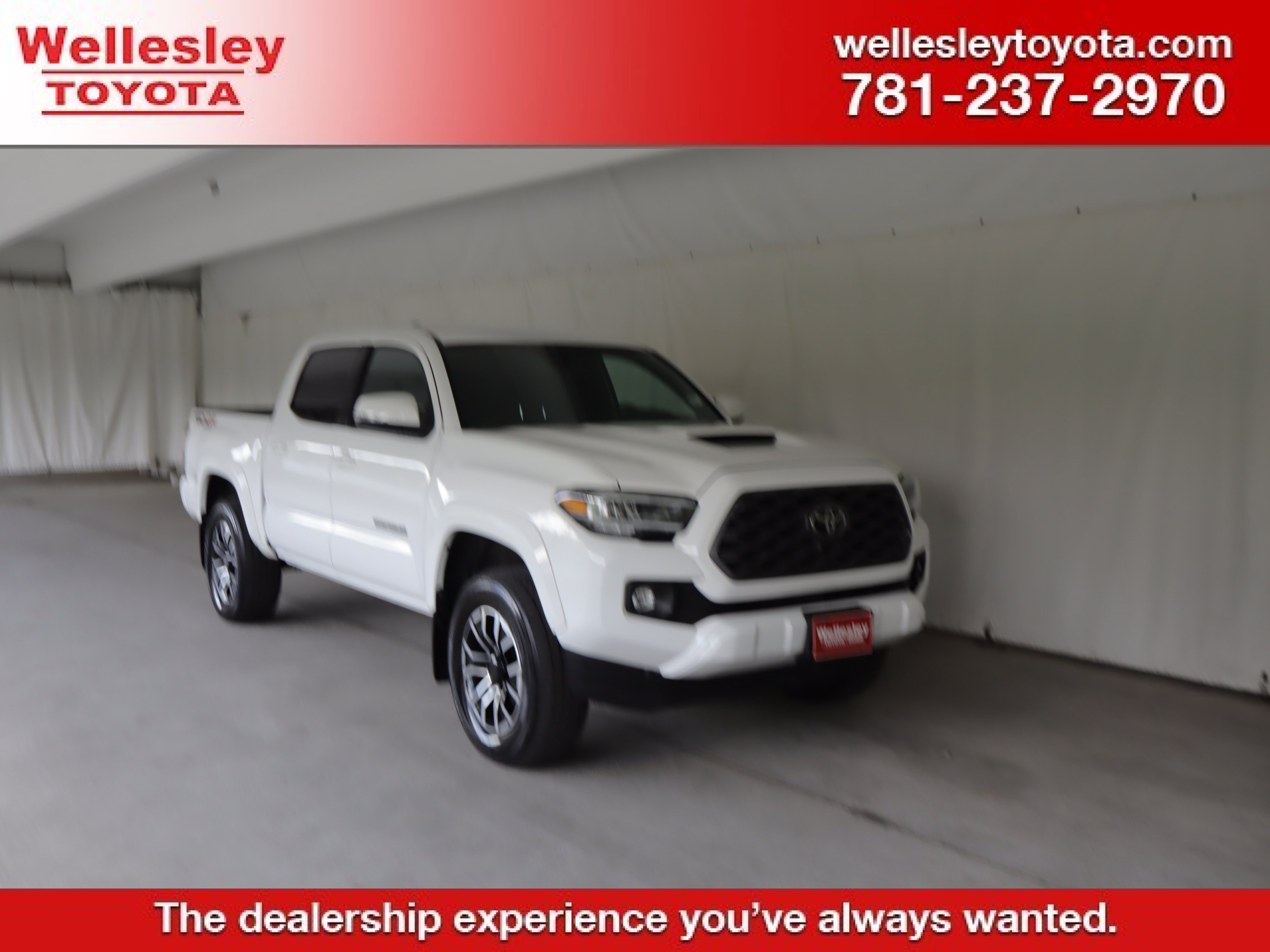 Used 2023 Toyota Tacoma TRD Sport w/ Technology Package AWD/4WD image 1