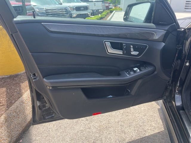 Used 2014 Mercedes-Benz E 350 Sedan image 9
