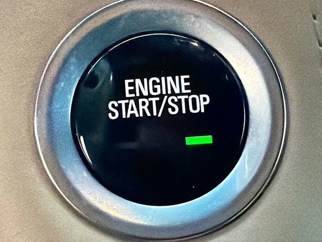 Used 2019 Cadillac Escalade Platinum image 33