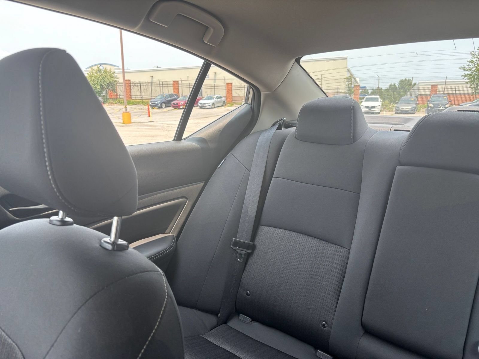 Used 2025 Nissan Altima 2.5 SV FWD image 39